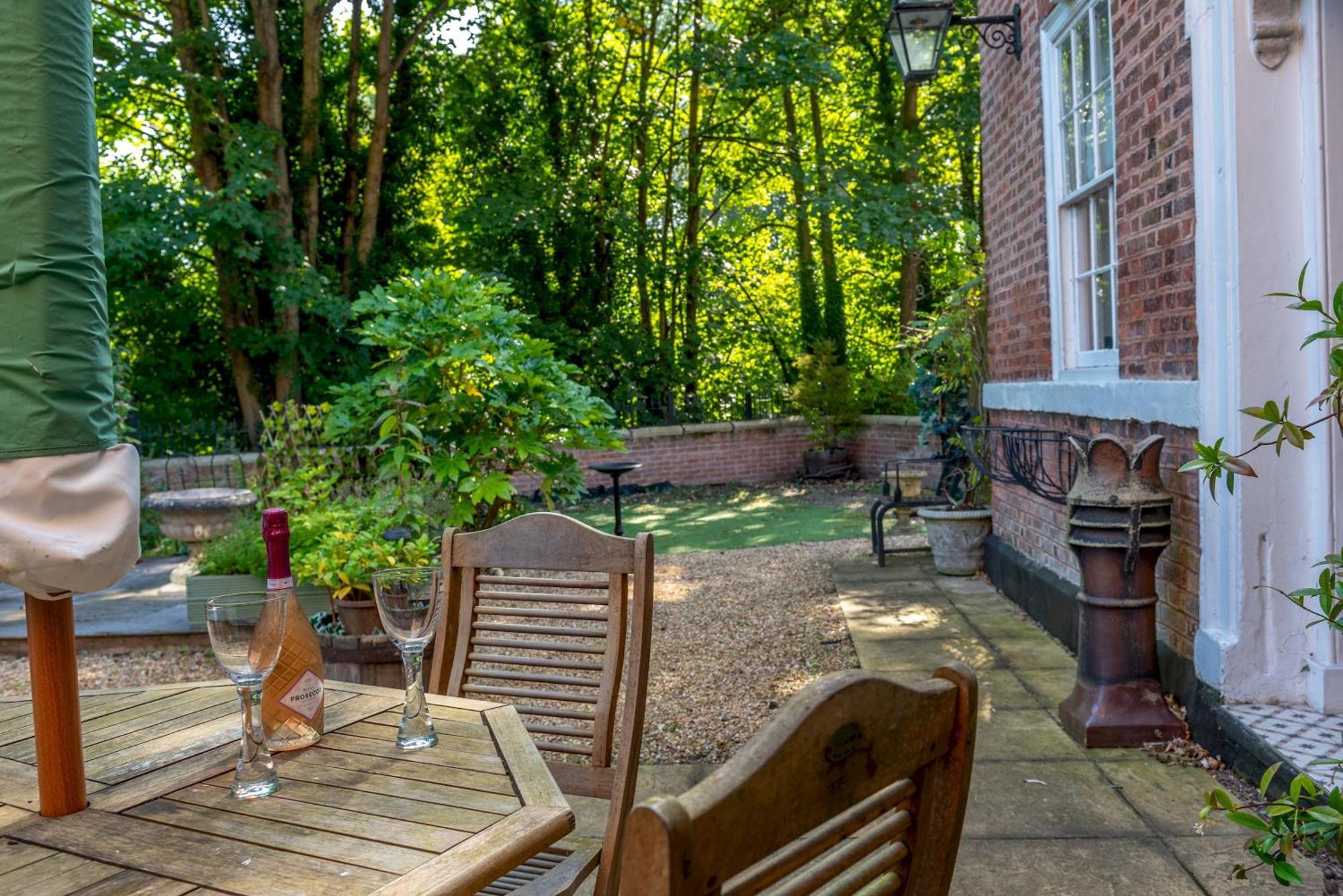 William Oakes House Georgian House Garden Pass The Keys Villa Бриджнорт Екстериор снимка